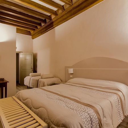 Le Camere Di Caterina Lucca Bagian luar foto