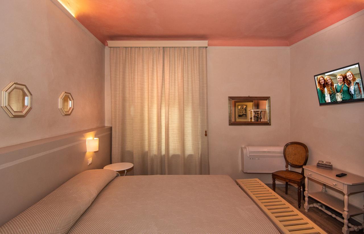 Le Camere Di Caterina Lucca Bagian luar foto