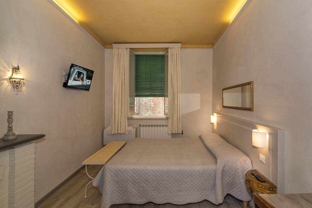Le Camere Di Caterina Lucca Bagian luar foto