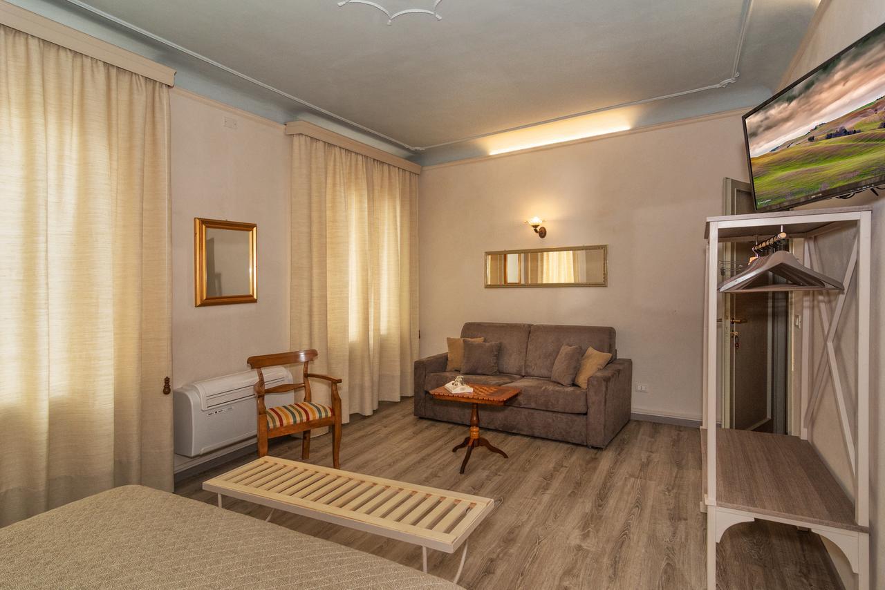 Le Camere Di Caterina Lucca Bagian luar foto